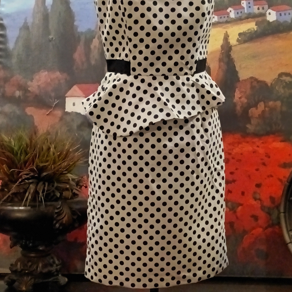 White House Black Market Dress - Picture 7 of 7